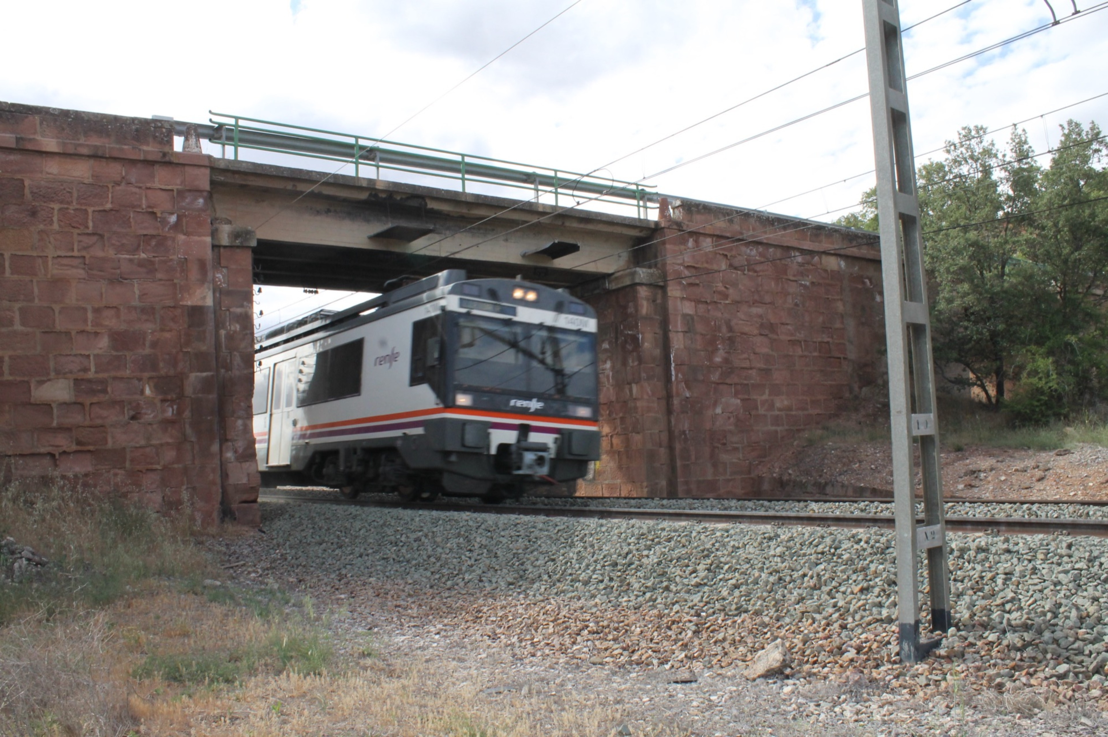 Proyecto de construcción de adecuación de gálibo de las estructuras de la autopista ferroviaria Algeciras-Zaragoza. Tramo: Bobadilla (kilómetro 123,00 Línea 430)-kilómetro 336,363 (Línea 200)